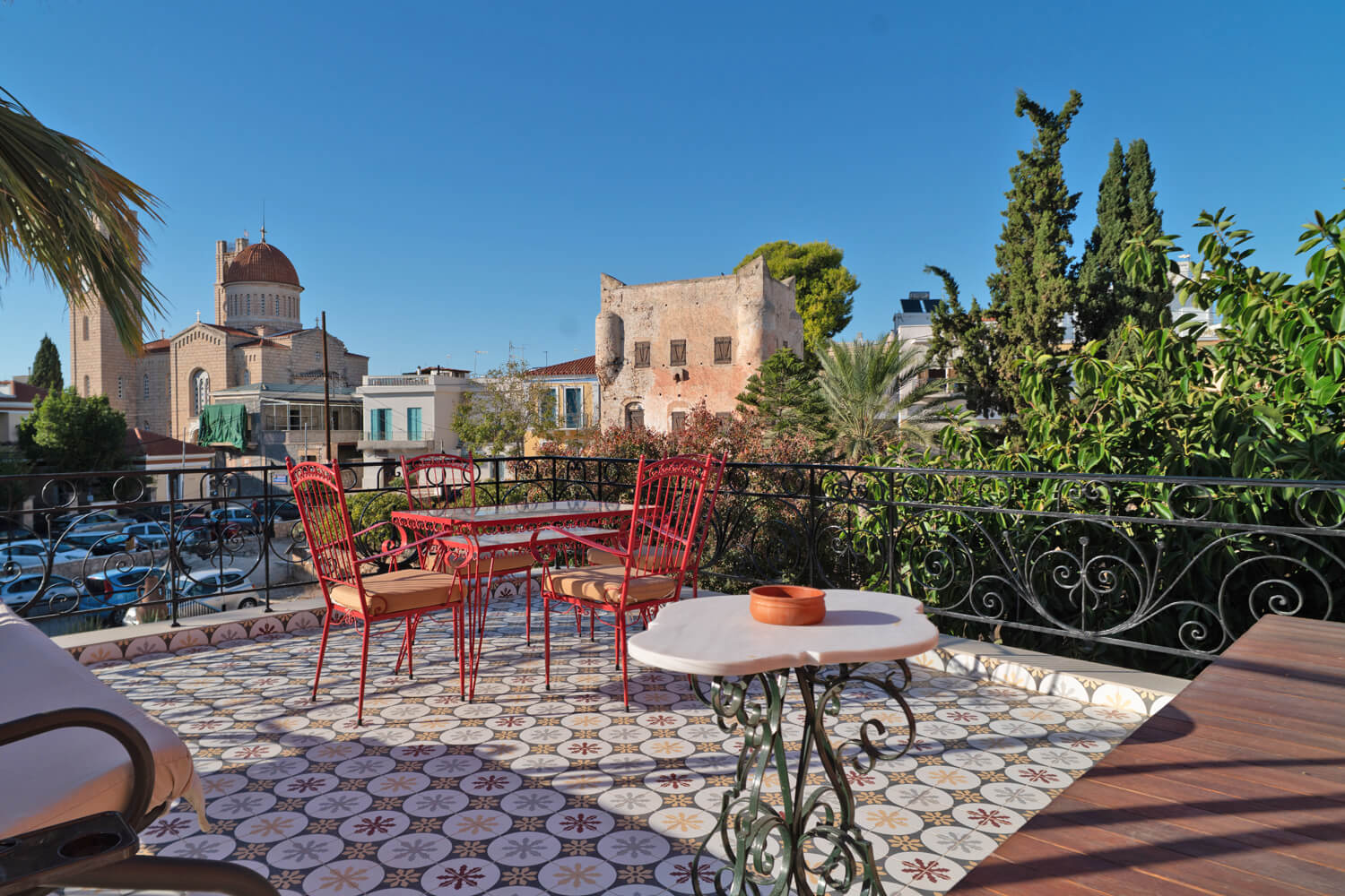 Apartment 2 - Minos